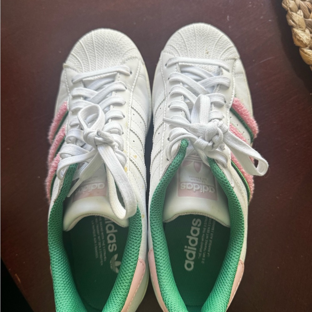 Adidas Women’s White and Pink Sneakers